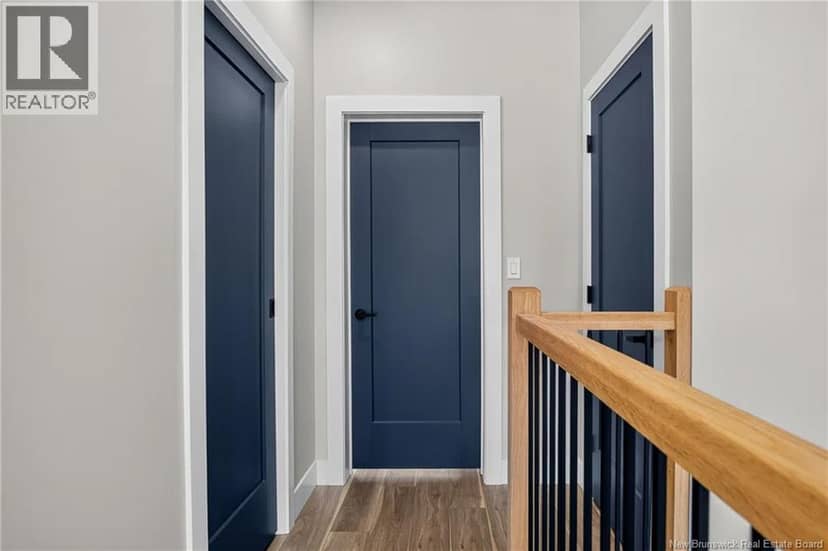 48 Oakhill Crescent — photo 22 of 40