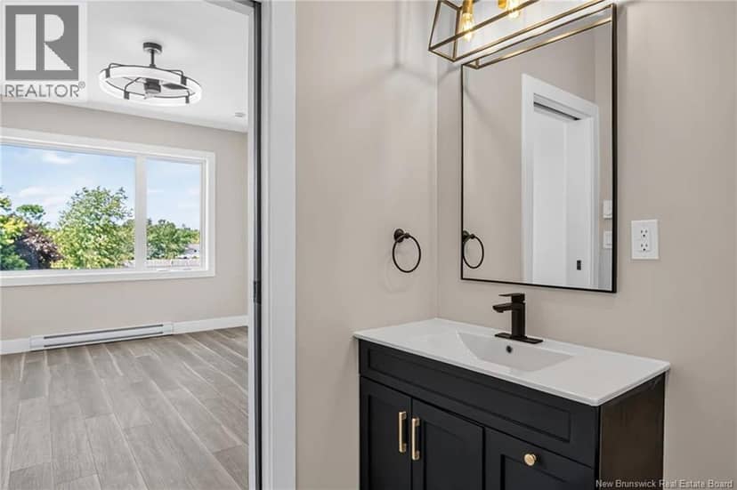 48 Oakhill Crescent — photo 30 of 40