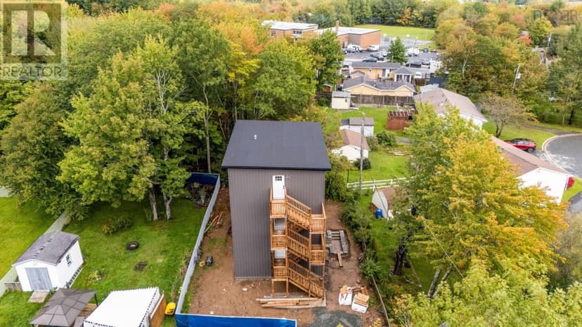 32 Aspen Crescent — photo 9 of 13