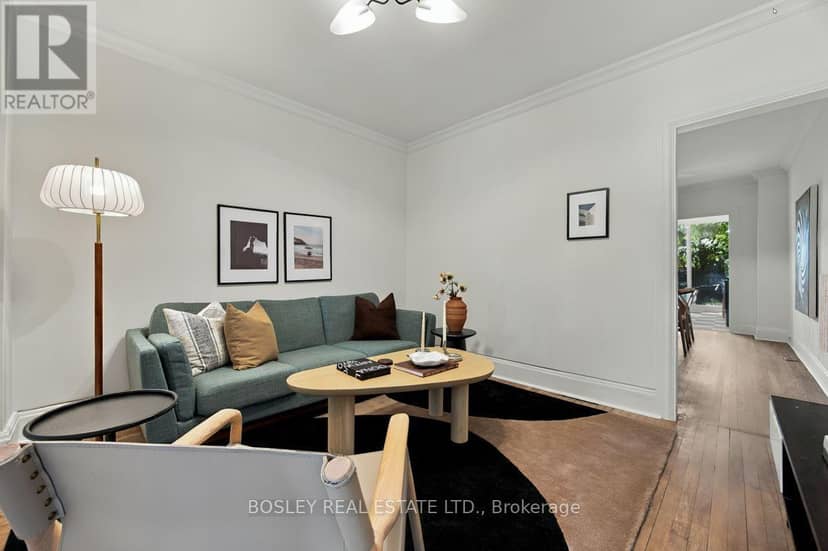 158 Bastedo Avenue, Toronto, photo 4