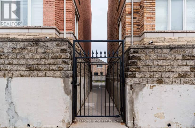 53 - 653A Warden Avenue, Toronto, photo 2