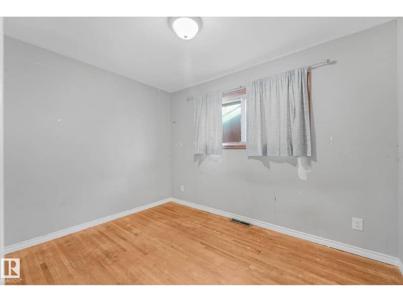 11716 130 ST NW — photo 18 of 40