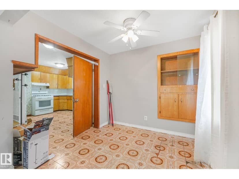 11716 130 ST NW — photo 9 of 40