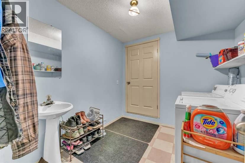 2121 Hull Way NE — photo 28 of 40