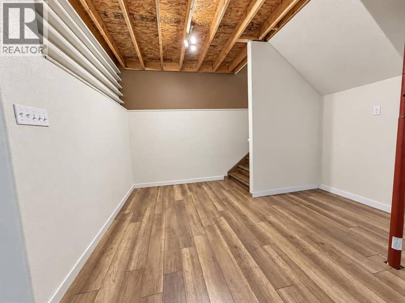 445016 Rg Rd 15 — photo 17 of 40