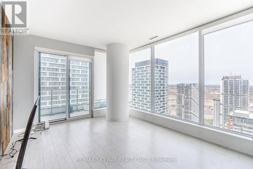 5702 - 5 Buttermill Avenue, Vaughan, photo 7