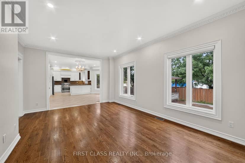 67 Black Walnut Crescent — photo 13 of 40