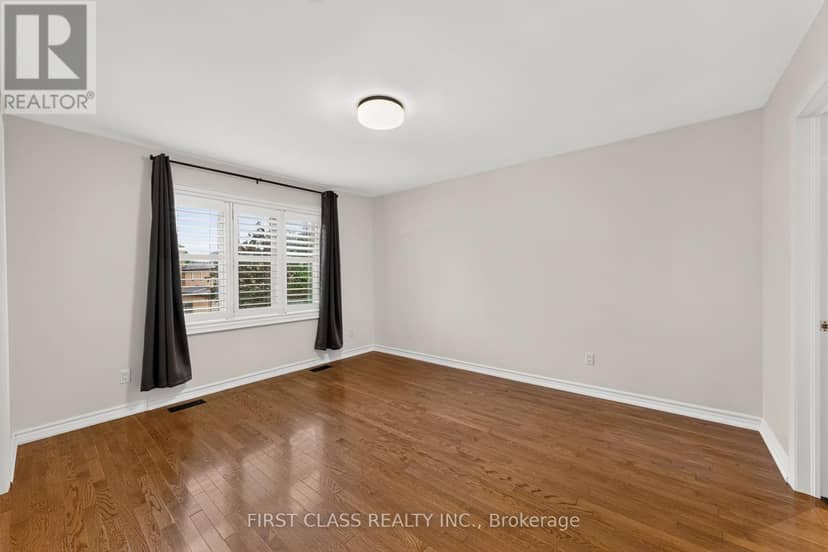 67 Black Walnut Crescent — photo 31 of 40