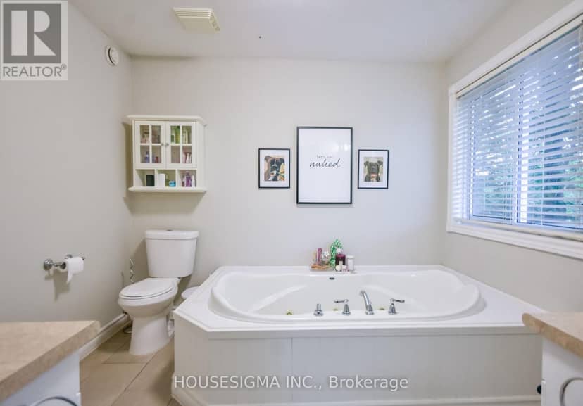 3965 Parkside Drive — photo 21 of 40