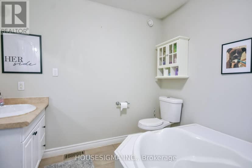 3965 Parkside Drive — photo 23 of 40