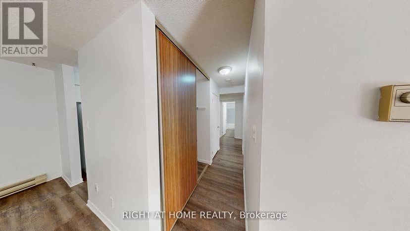 304 - 25 Meadow Lane — photo 10 of 12