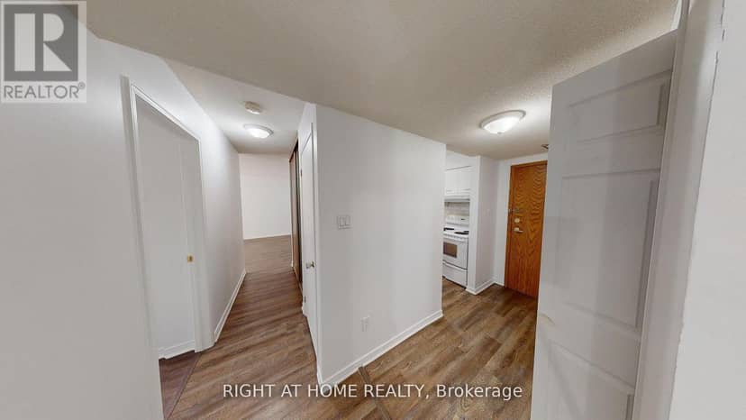 304 - 25 Meadow Lane — photo 9 of 12