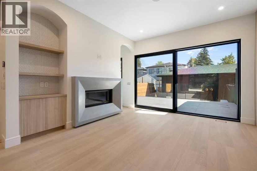 3322 42 Street SW — photo 18 of 40