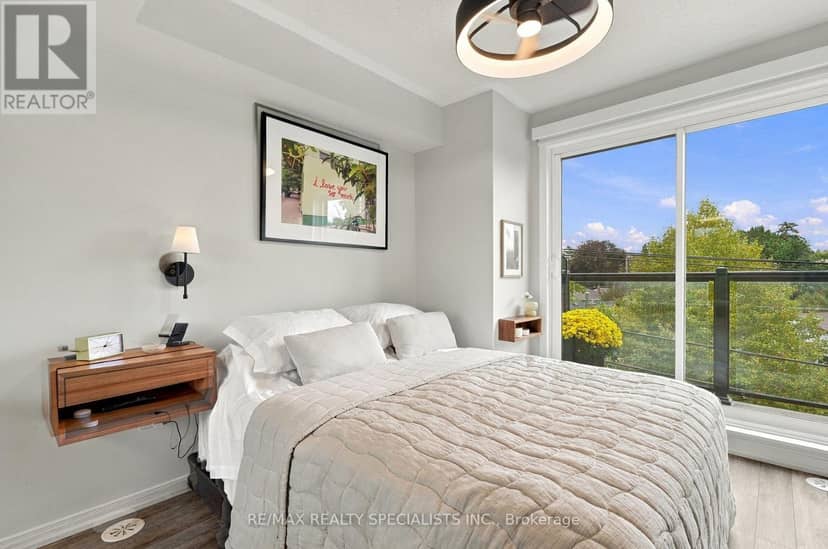 5 - 24 Fieldway Road — photo 23 of 40