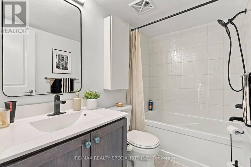 5 - 24 Fieldway Road — photo 36 of 40