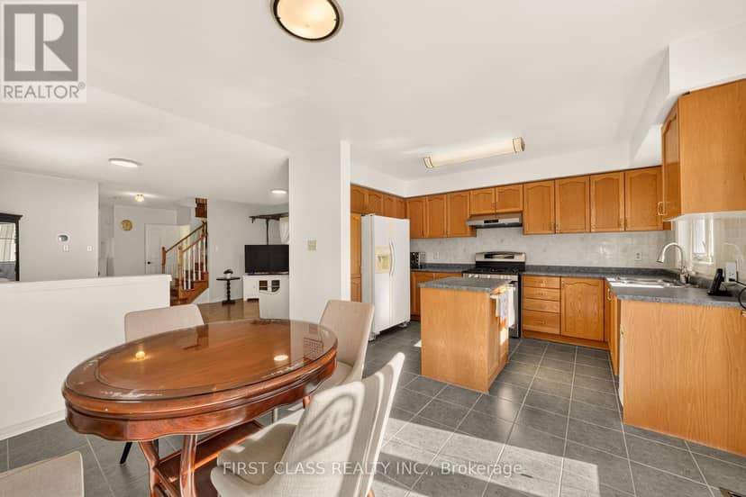 38 Pacific Wind Crescent — photo 12 of 40