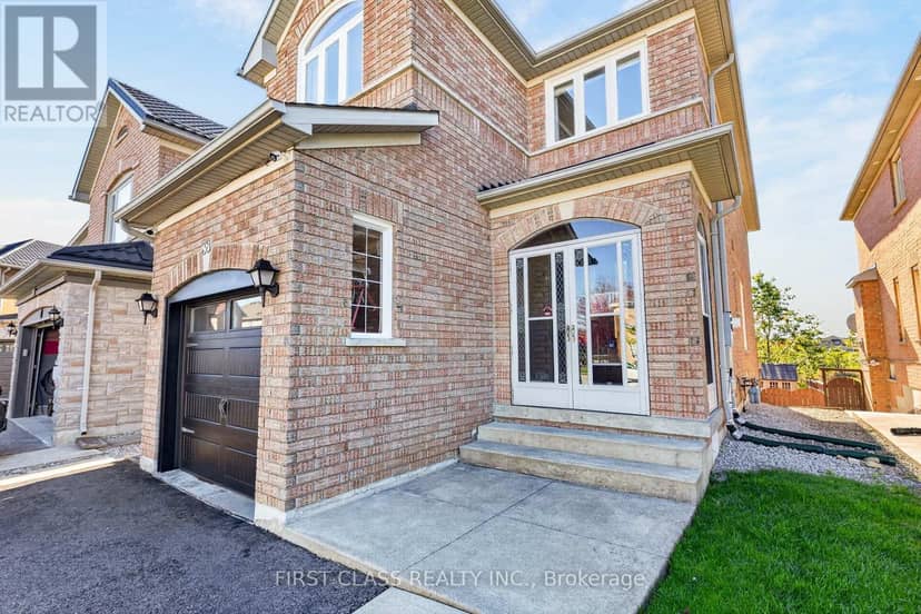 38 Pacific Wind Crescent, Brampton, photo 2