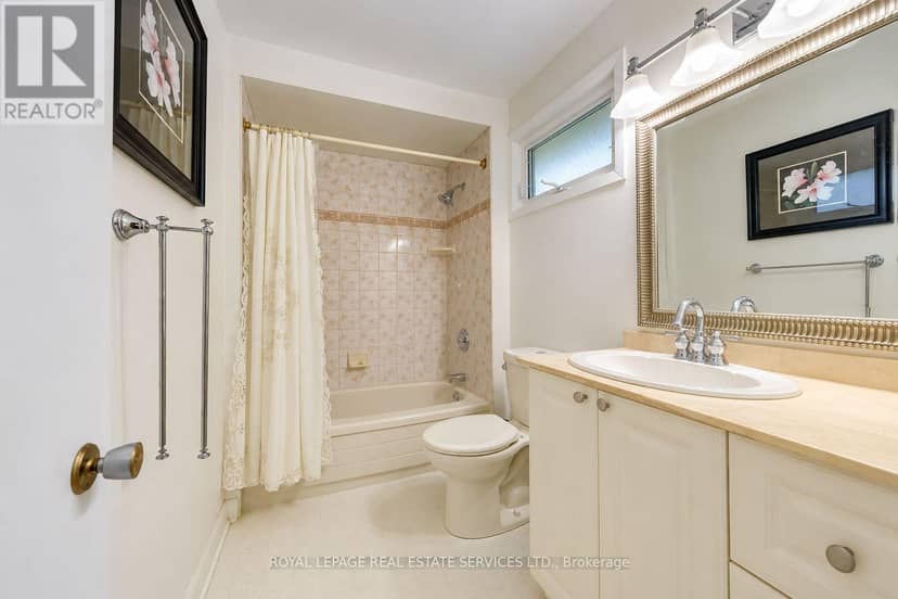 130 Solingate Drive — photo 27 of 33