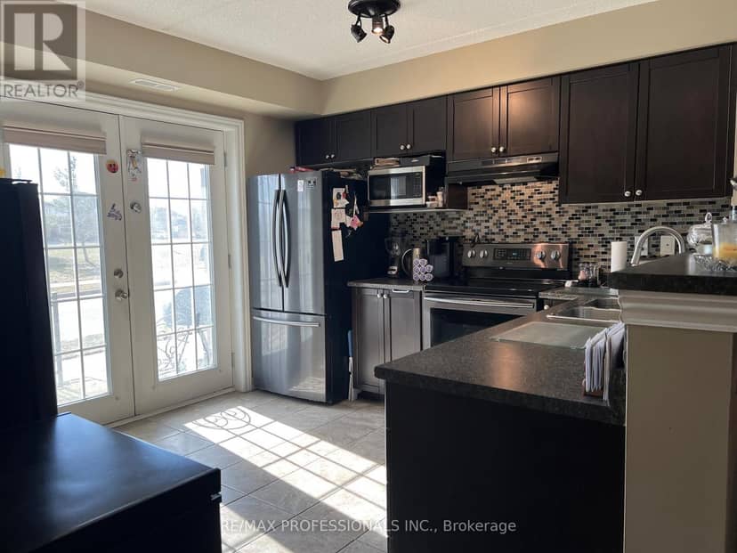 107 - 1390 Main Street E — photo 15 of 34
