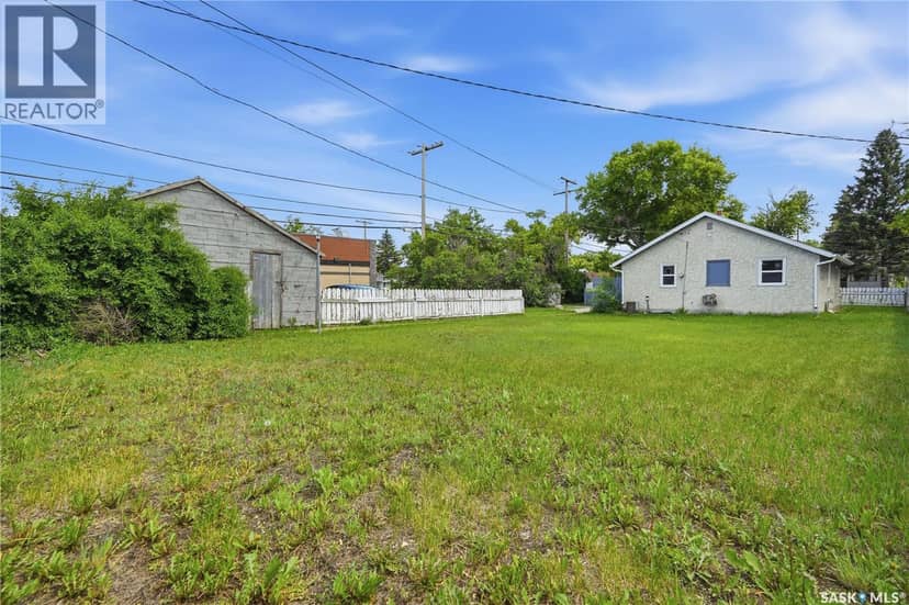 916 Iroquois STREET W — photo 28 of 40