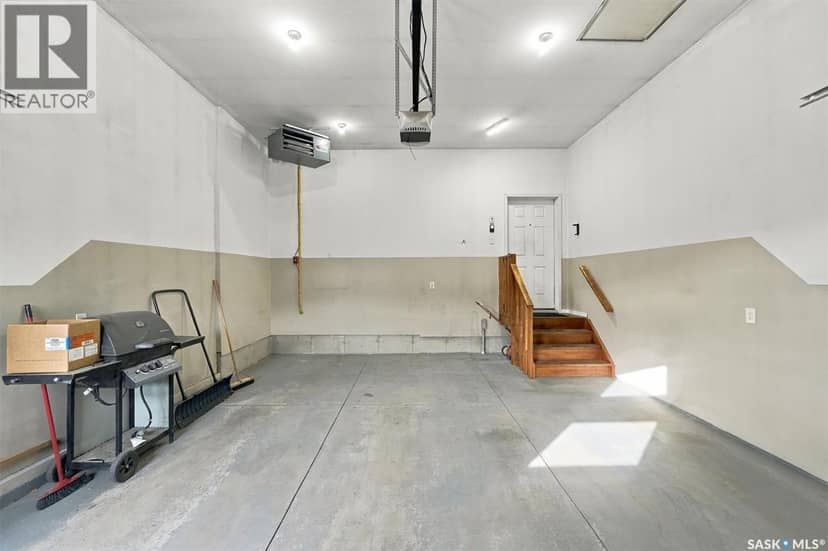 417 Langer PLACE — photo 32 of 38