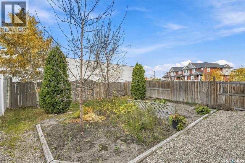 417 Langer PLACE — photo 36 of 38