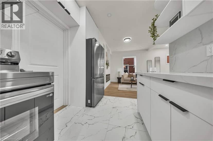 188 COURTLAND Avenue E — photo 15 of 40