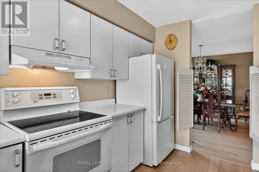 312A - 1099 Clonsilla Avenue — photo 20 of 40