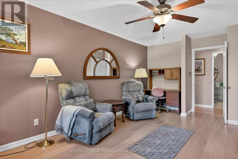 312A - 1099 Clonsilla Avenue — photo 27 of 40