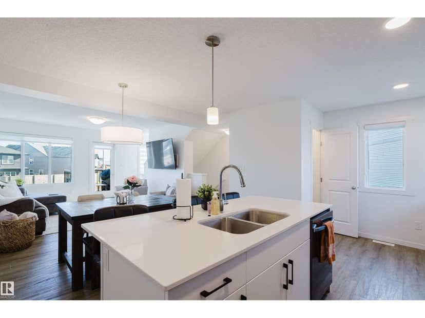 #49 850 Secord BV NW, Edmonton, photo 5