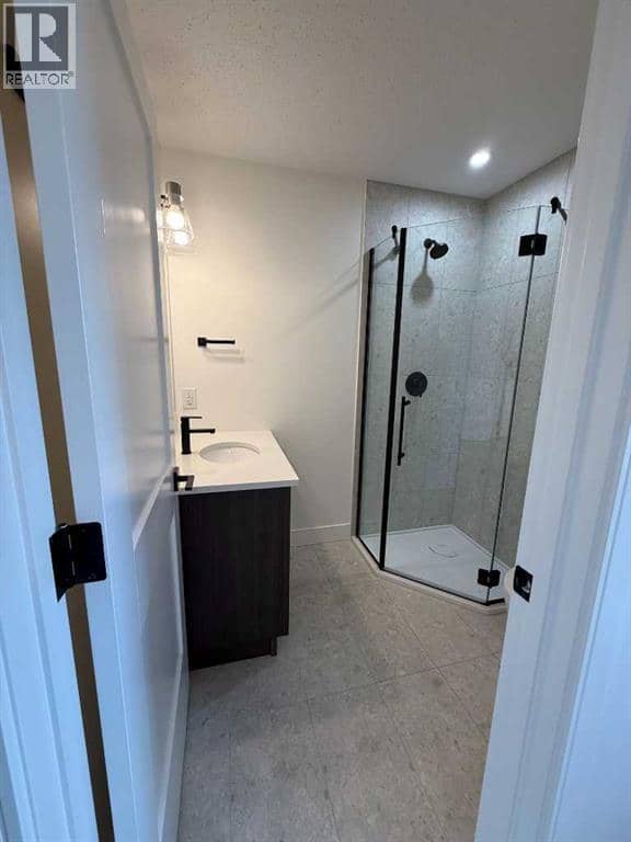 4505 53 Avenue — photo 22 of 40
