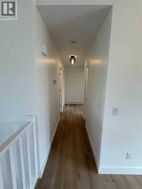4505 53 Avenue — photo 17 of 40