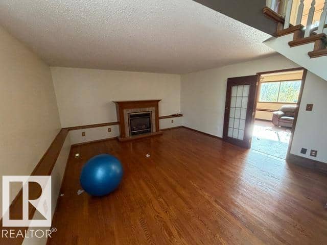 12247 144 AV NW — photo 31 of 37