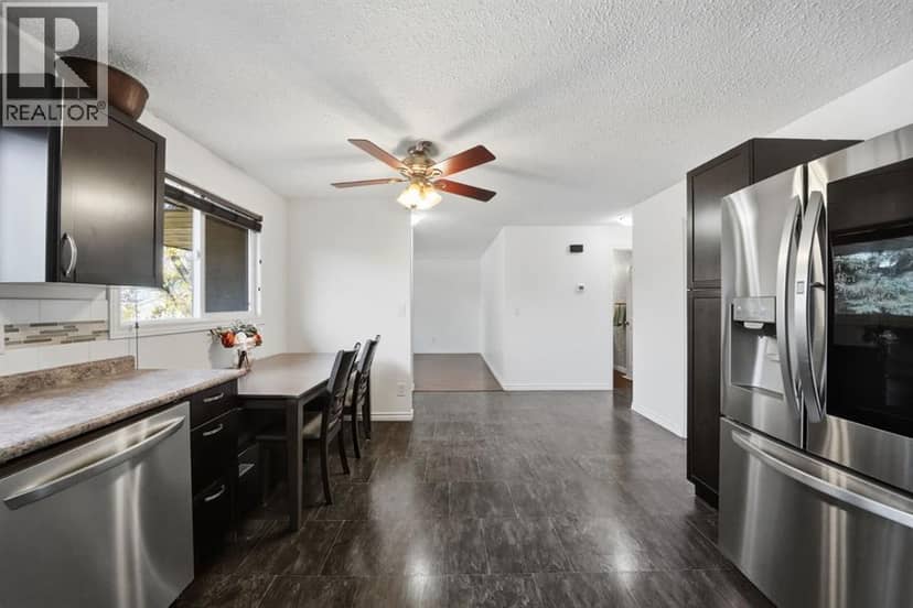 61 Chappel Drive — photo 10 of 34