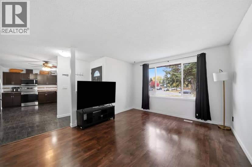 61 Chappel Drive — photo 11 of 34