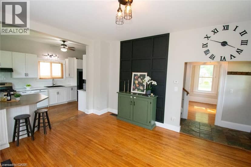 820 CEDAR Street — photo 11 of 40
