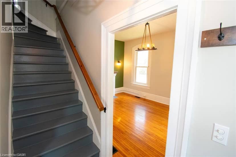 820 CEDAR Street — photo 23 of 40