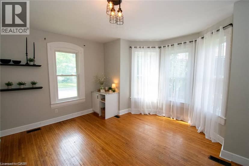 820 CEDAR Street — photo 15 of 40