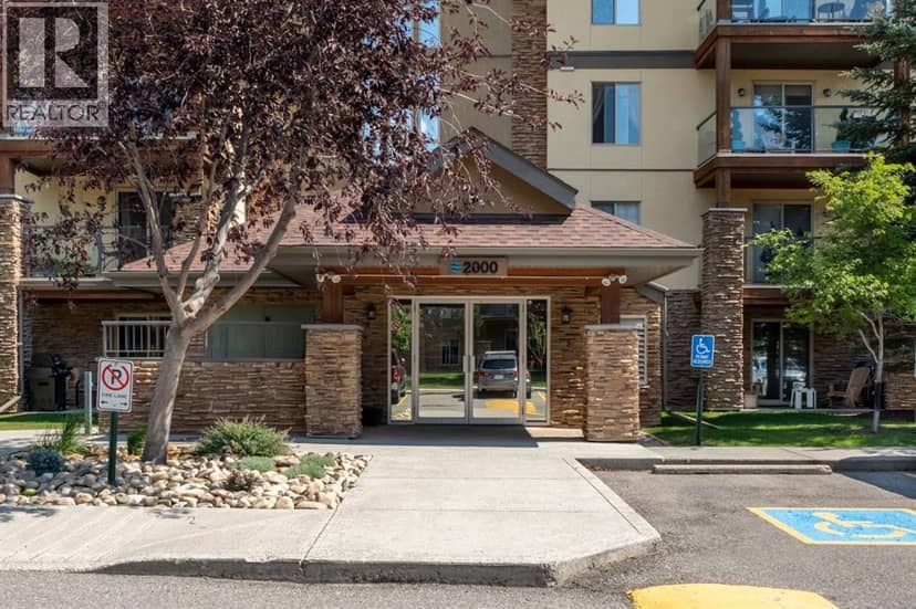 2113, 92 Crystal Shores Road, Okotoks, photo 2