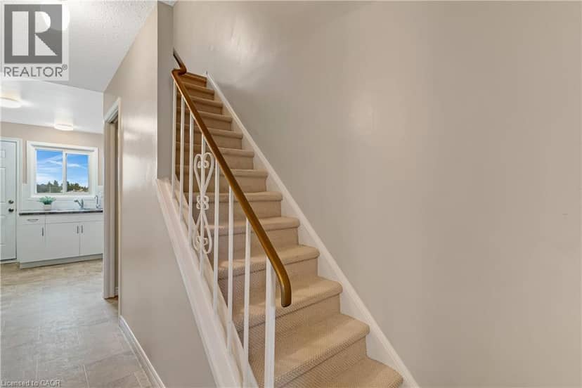 25 UPPER CANADA Drive Unit# 23 — photo 18 of 28