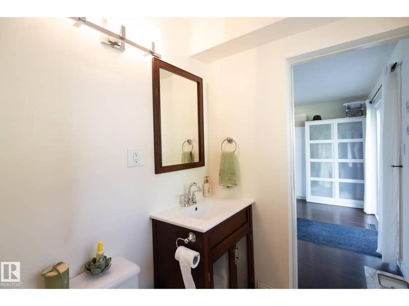 5019 42 ST — photo 26 of 40