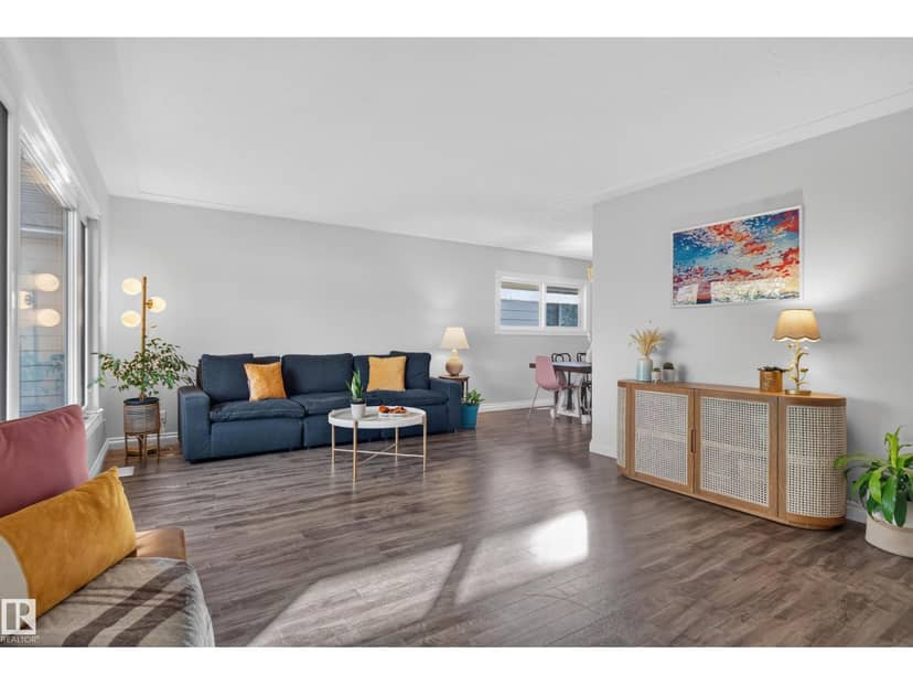 9814 79 ST NW NW, Edmonton, photo 3
