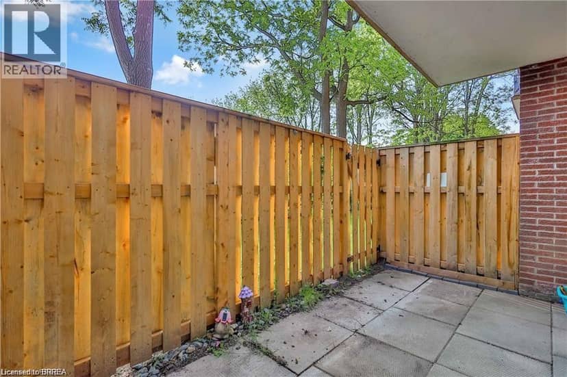 793 COLBORNE Street E Unit# 104 — photo 12 of 16