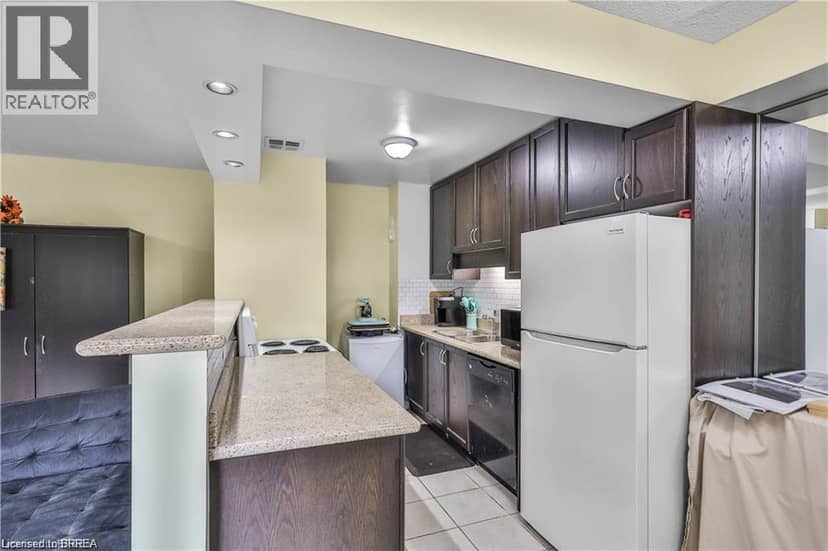 793 COLBORNE Street E Unit# 104, Brantford, photo 4