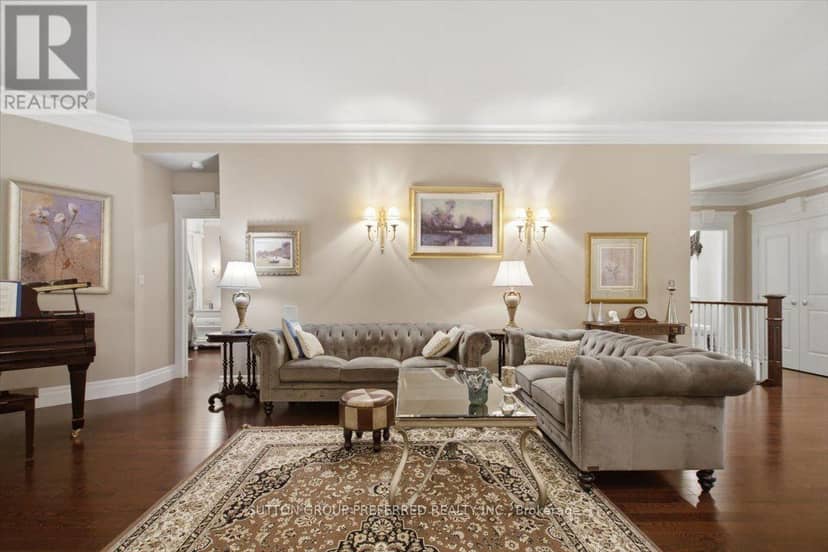 63 - 725 Eagletrace Drive — photo 27 of 40
