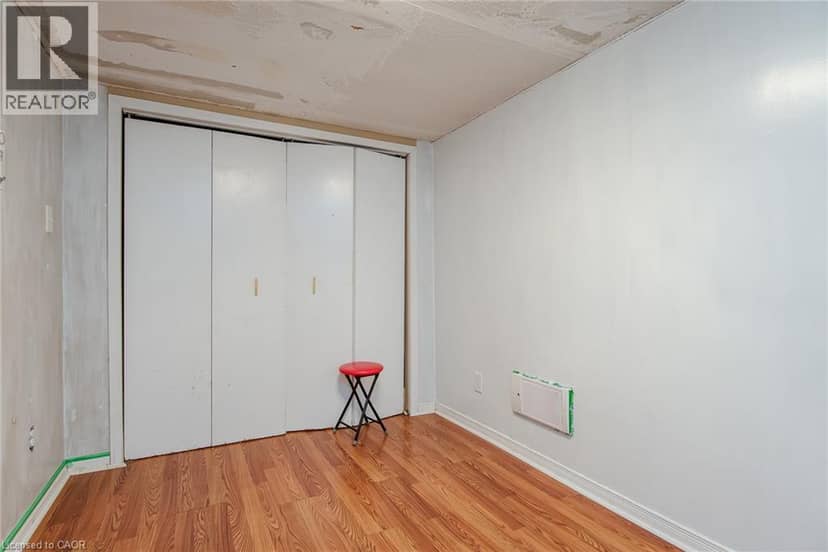 304 BLUEVALE Street N Unit# C — photo 32 of 40
