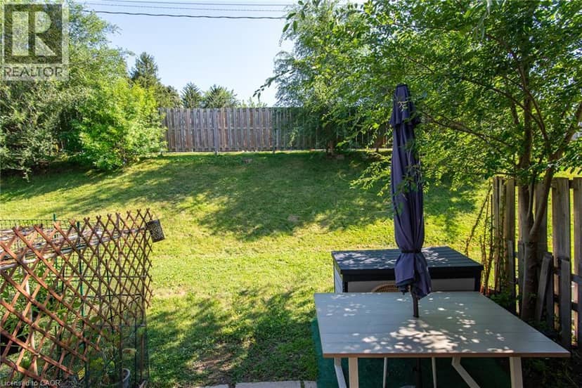 304 BLUEVALE Street N Unit# C, Waterloo, photo 6