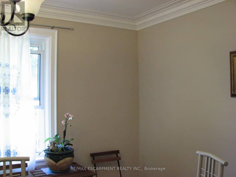 115 King Street E, Hamilton, photo 8