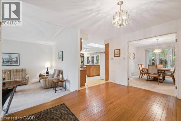 35 HUNTINGDALE Drive — photo 11 of 40