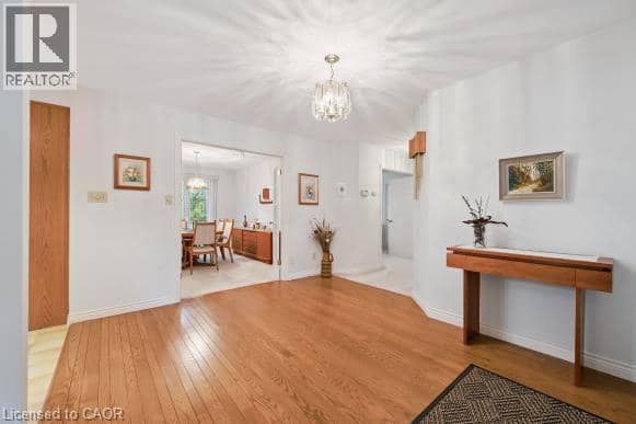 35 HUNTINGDALE Drive — photo 12 of 40